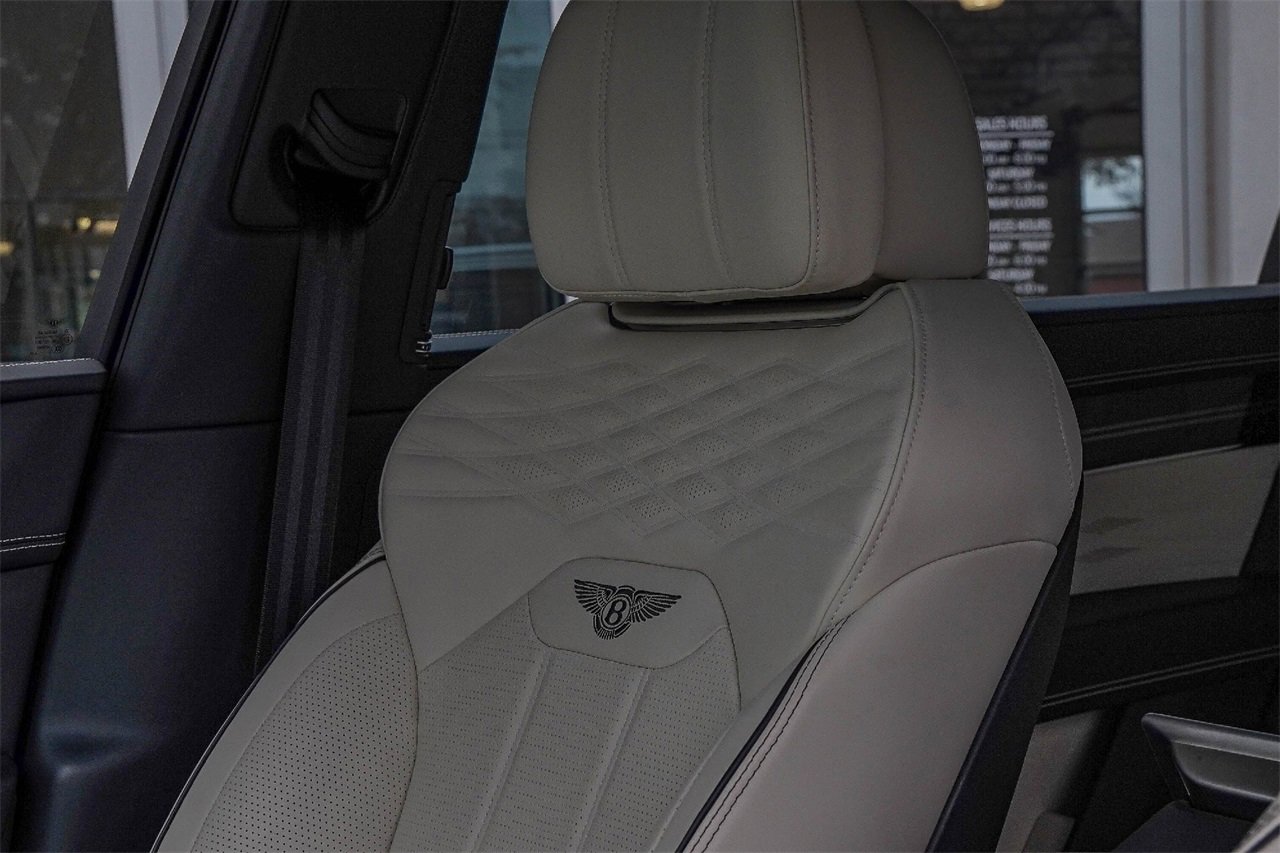 Certified 2024 Bentley Bentayga Extended Wheelbase image 22