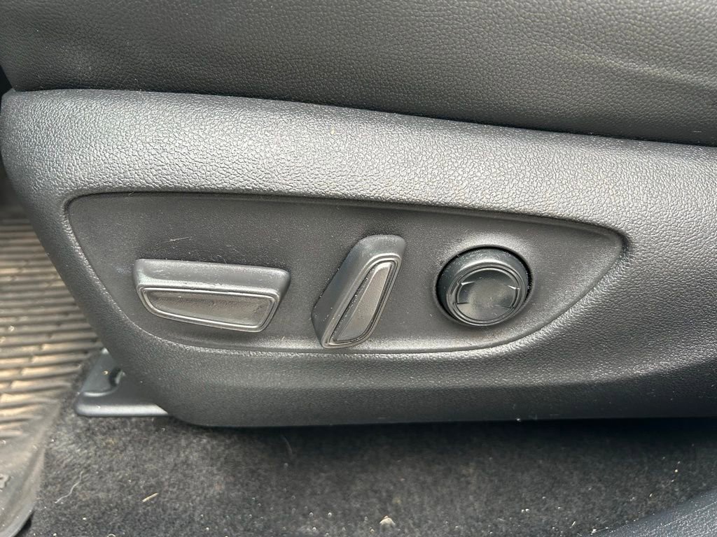 Used 2024 Toyota Grand Highlander Limited image 17