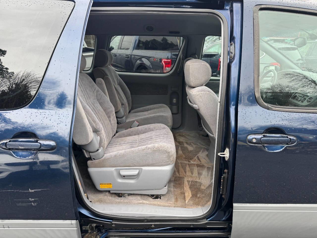 Used 2001 Toyota Sienna LE image 31