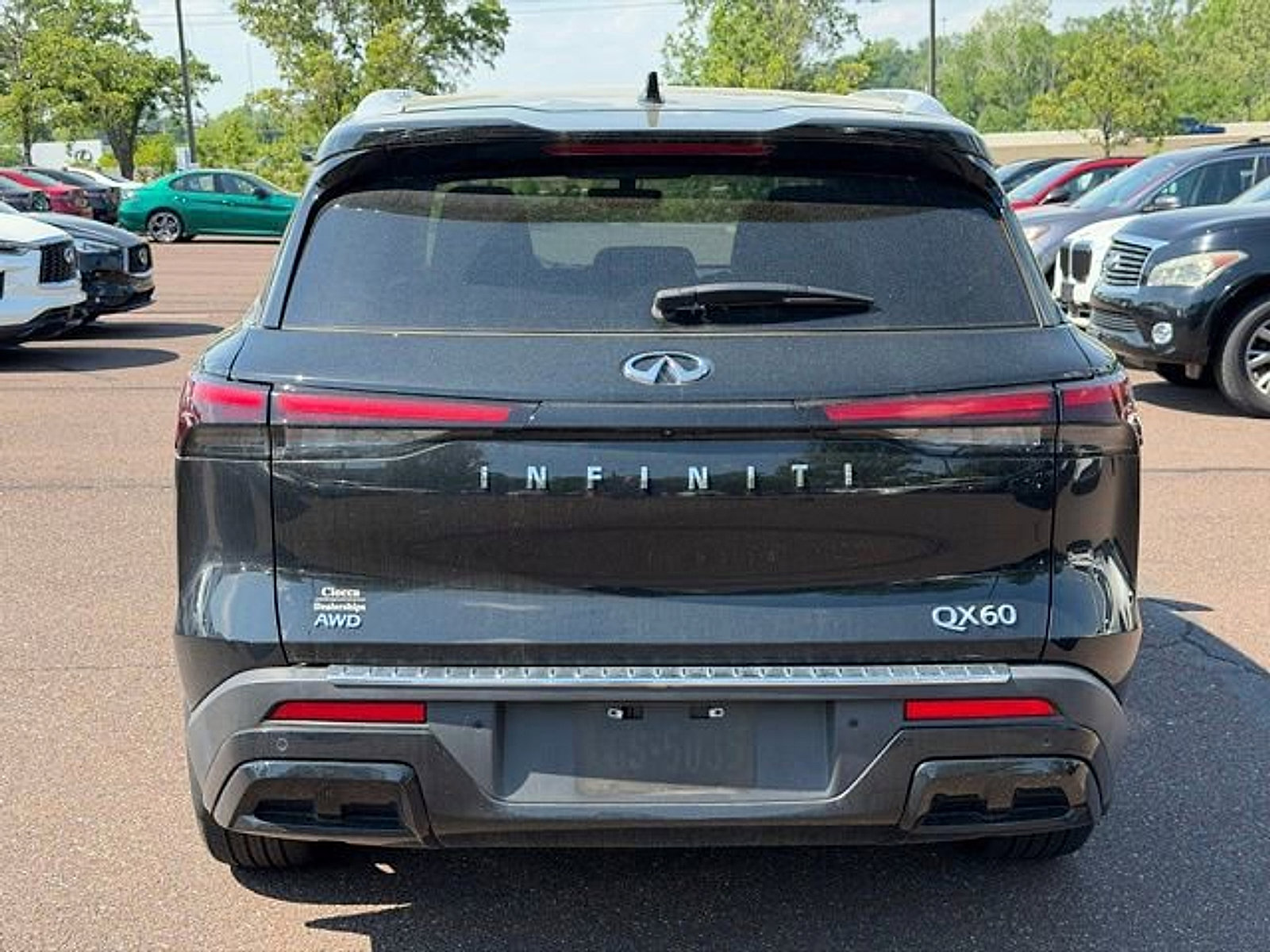 Used 2023 INFINITI QX60 Luxe w/ Cargo Package AWD/4WD image 6