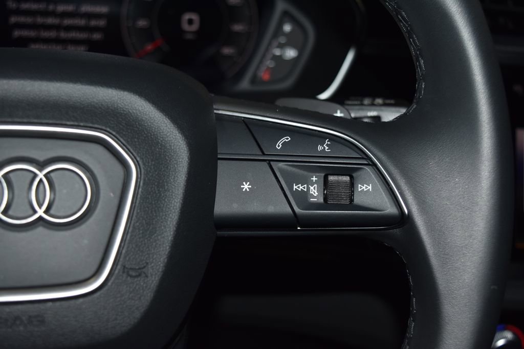 Certified 2025 Audi Q3 2.0T Premium Plus w/ Premium Plus Package image 10