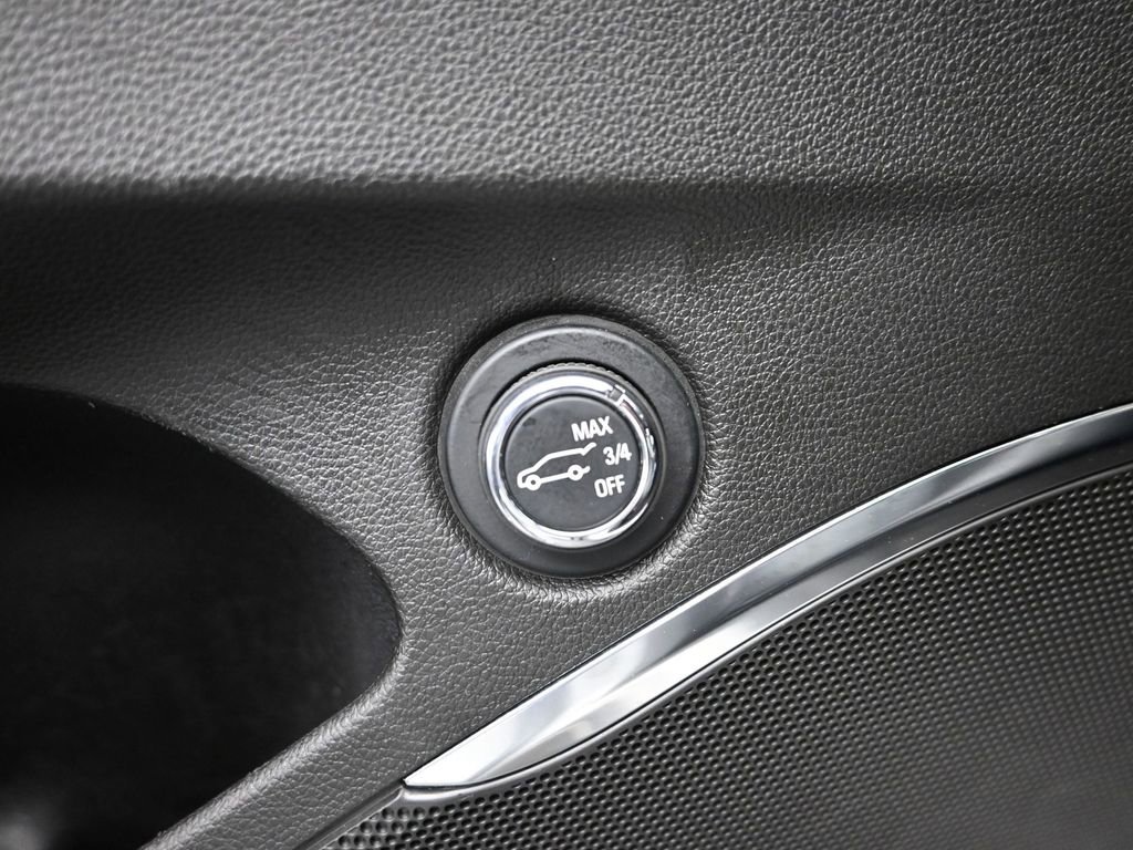 Used 2024 Buick Enclave Premium image 23