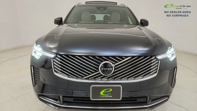 Used 2026 Volvo XC90 B5 Plus w/ Protection Package AWD/4WD image 17