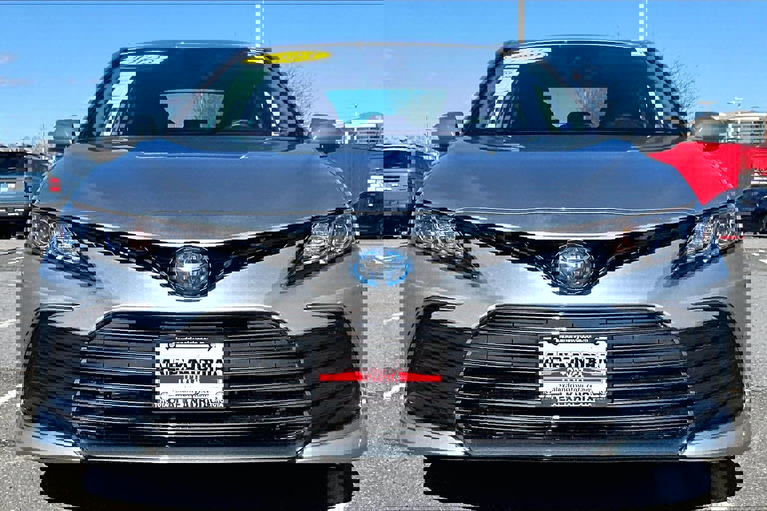 Used 2023 Toyota Camry LE image 3