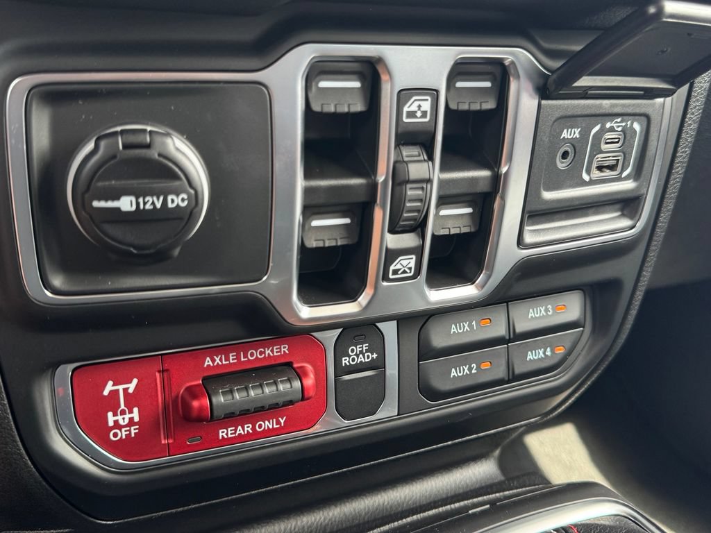 New 2026 Jeep Wrangler Unlimited Sport w/ Dual Top Group AWD/4WD image 22