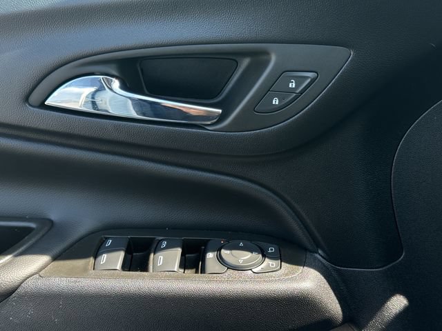Used 2023 Chevrolet Equinox LT AWD/4WD image 15