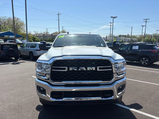 Used 2024 RAM 2500 Big Horn AWD/4WD image 5