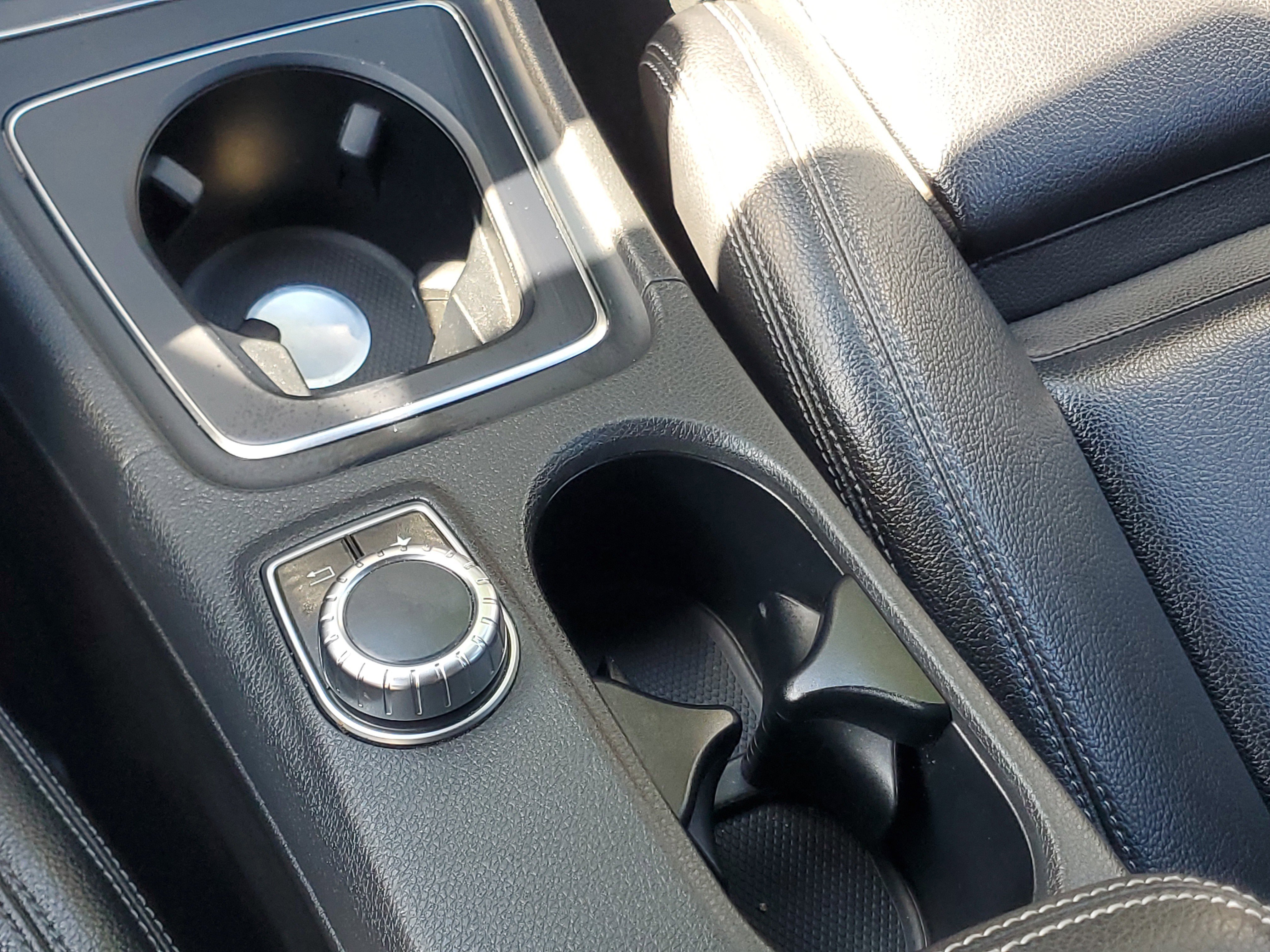 Used 2018 Mercedes-Benz CLA 250 4MATIC image 26