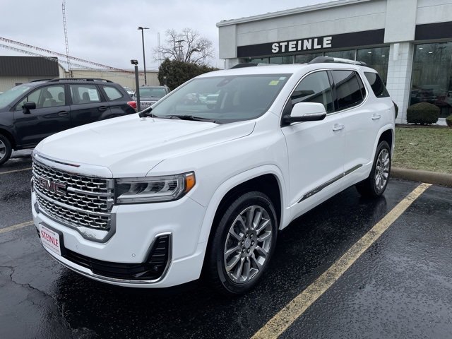 Used 2023 GMC Acadia Denali image 3