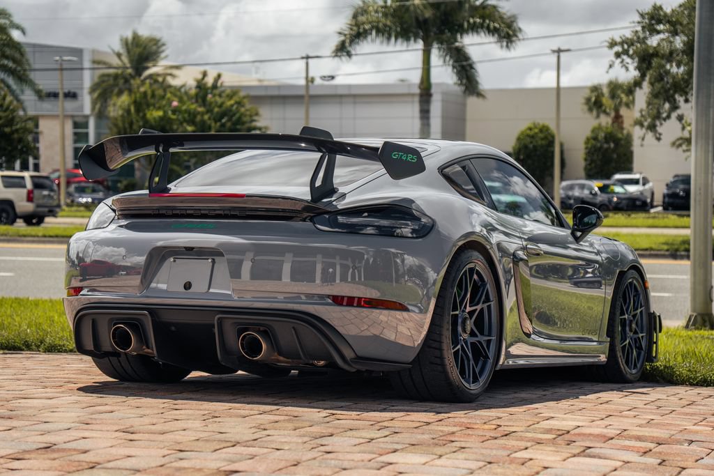 Used 2023 Porsche 718 Cayman GT4 RS RWD image 5