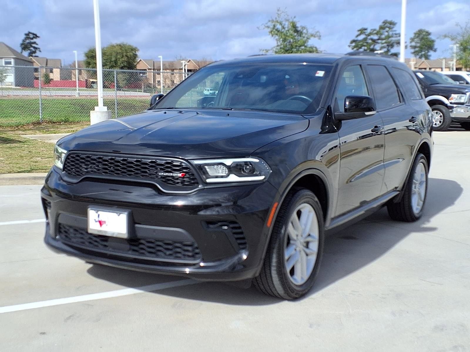Used 2025 Dodge Durango GT image 3