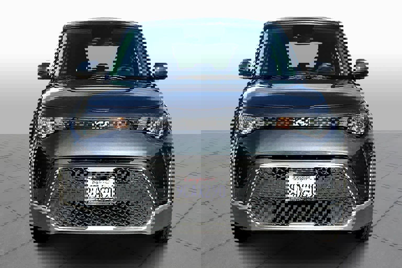 Used 2023 Kia Soul LX image 3