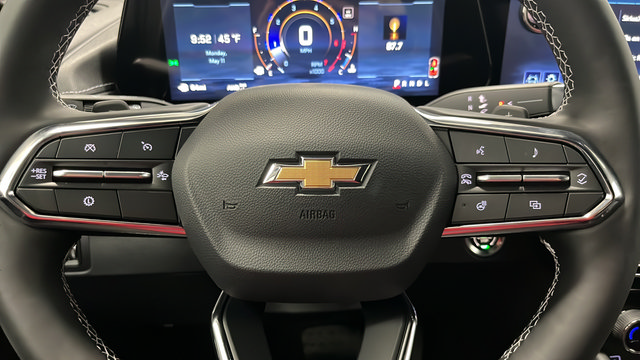 New 2026 Chevrolet Traverse LT w/ Driver Confidence Package AWD/4WD image 16