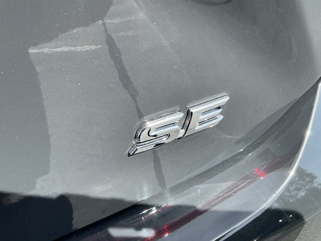 Used 2025 Toyota Camry SE FWD image 6