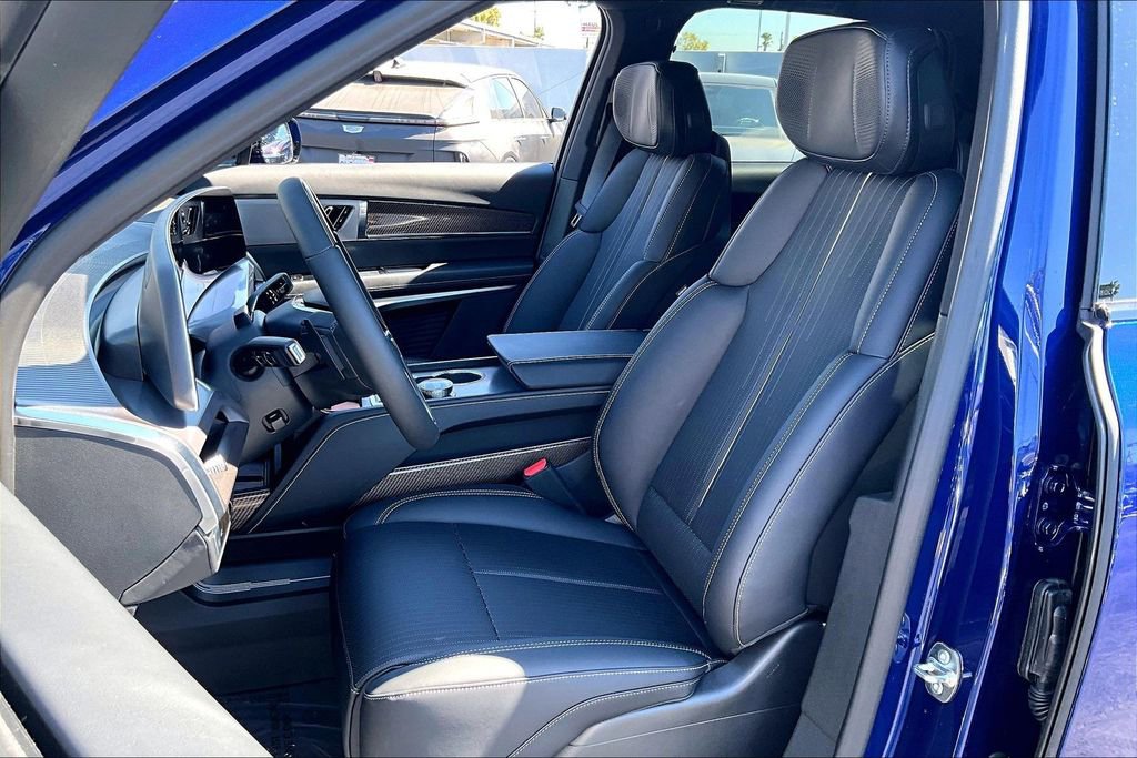 New 2026 Cadillac Vistiq Sport image 12