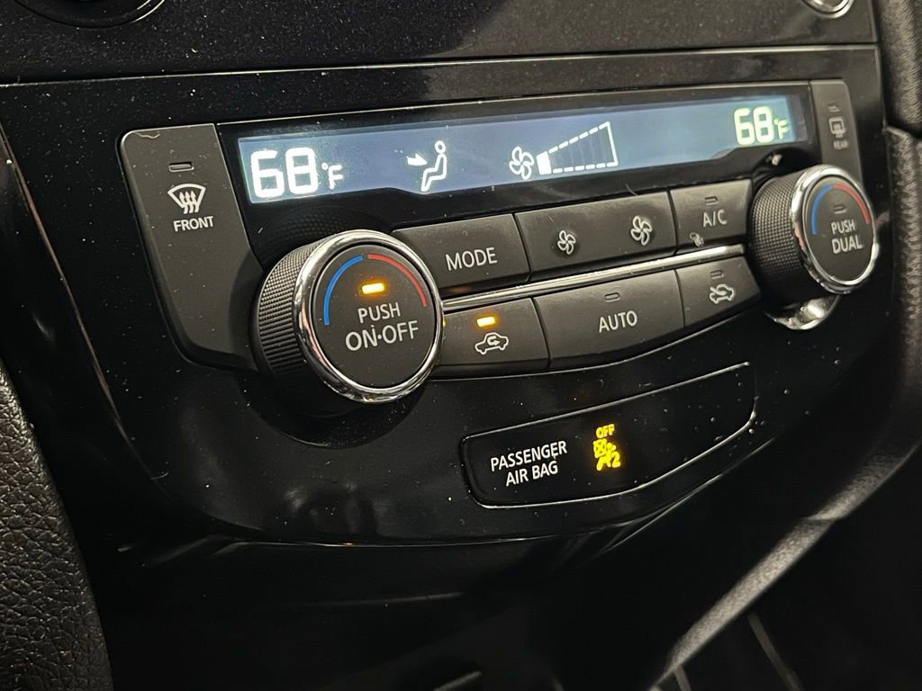 Used 2017 Nissan Rogue SL image 9