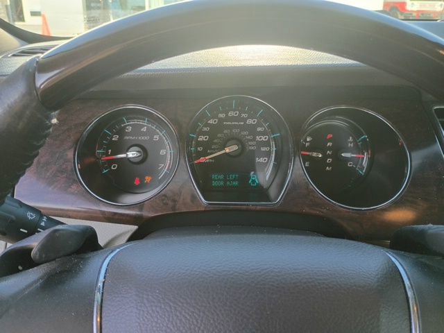 Used 2010 Ford Taurus Limited image 25