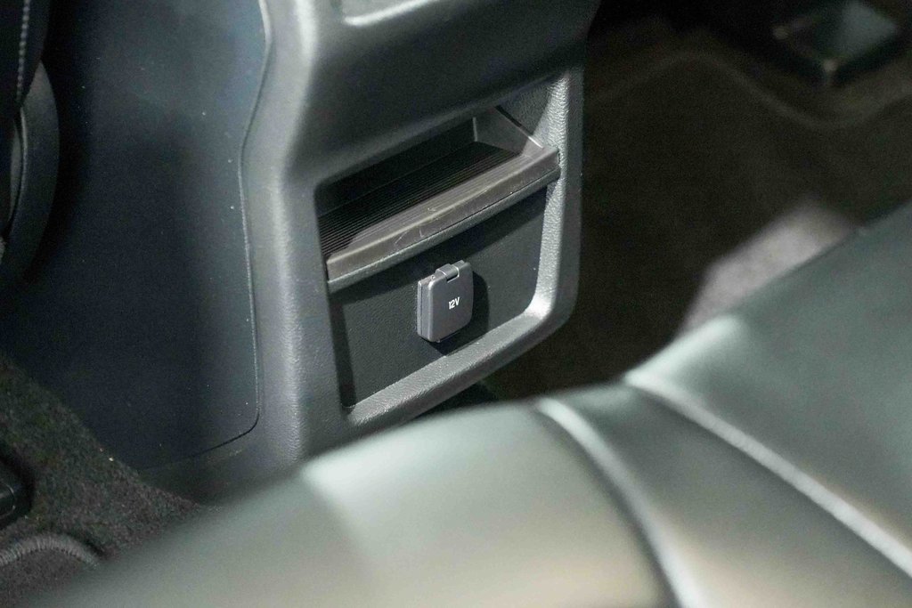 Used 2020 Ford Edge SEL w/ Cold Weather Package image 23