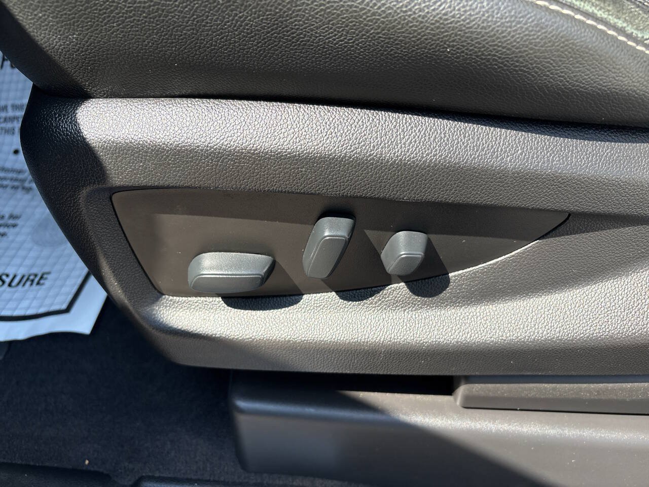 Used 2019 GMC Yukon XL SLT w/ HD Trailering Package RWD image 15