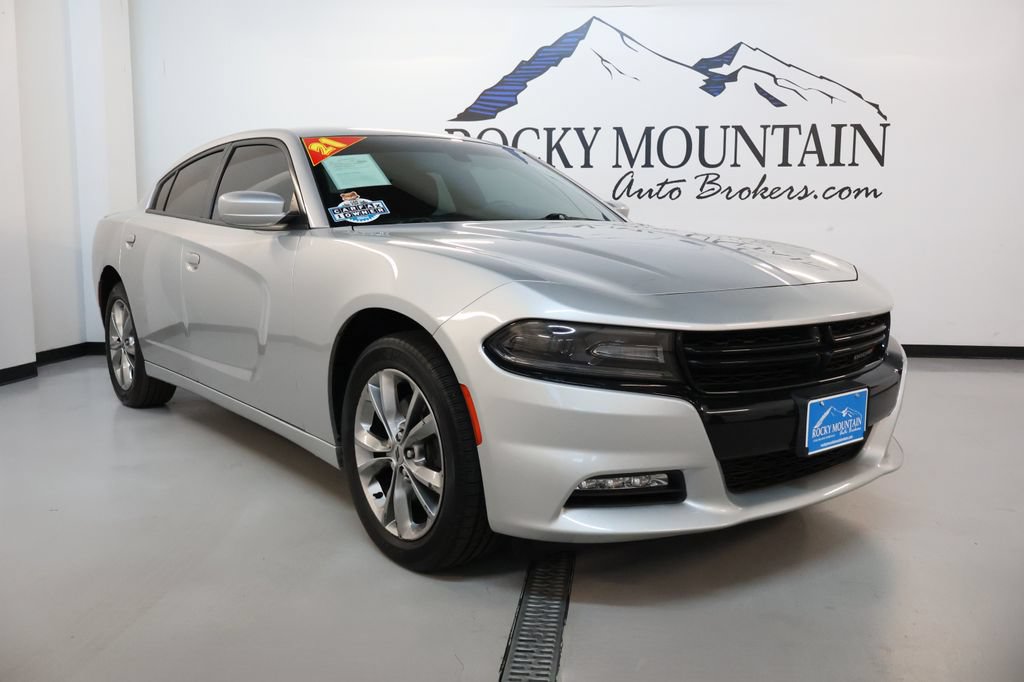 Used 2020 Dodge Charger SXT AWD/4WD image 1
