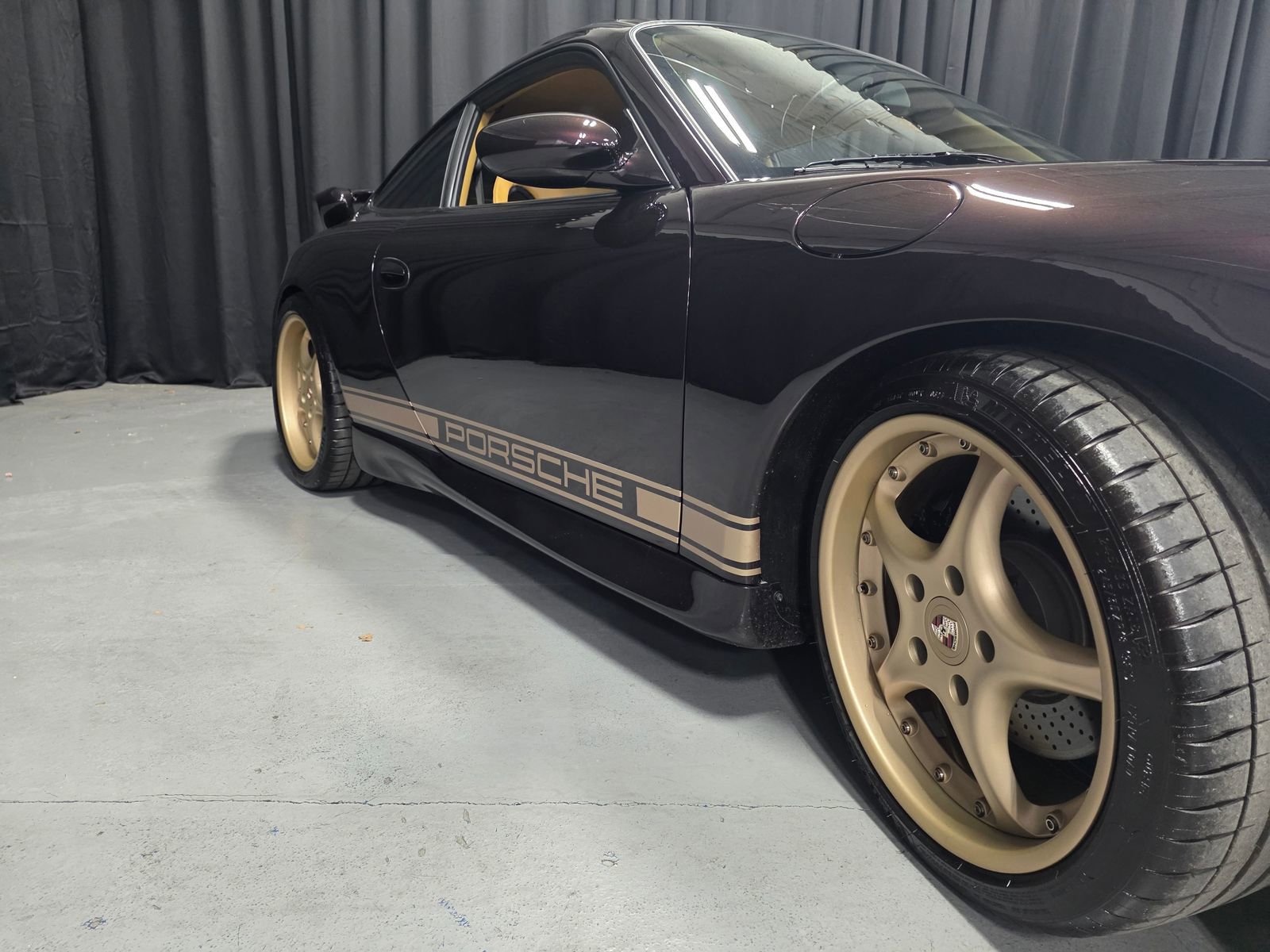 Used 1999 Porsche 911 Carrera RWD image 38