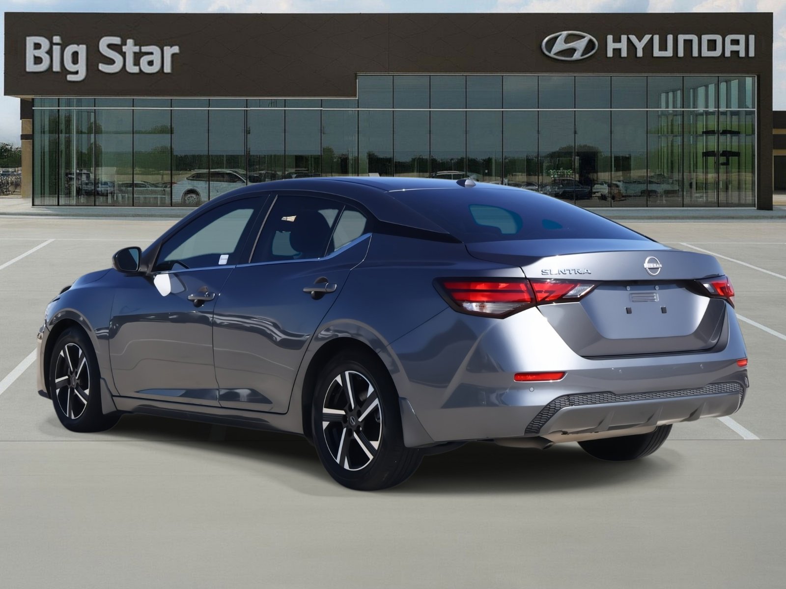 Used 2025 Nissan Sentra SV w/ All-Weather Package image 3