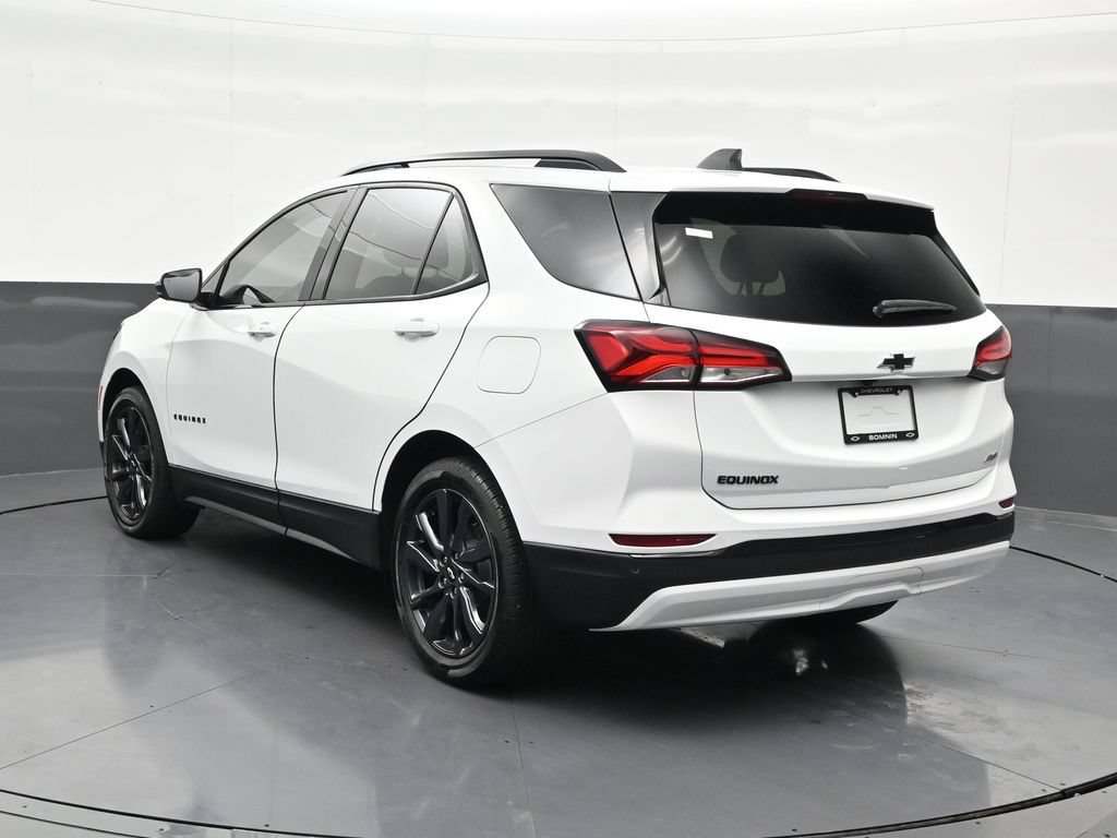 Used 2024 Chevrolet Equinox RS w/ RS Leather Package FWD image 3