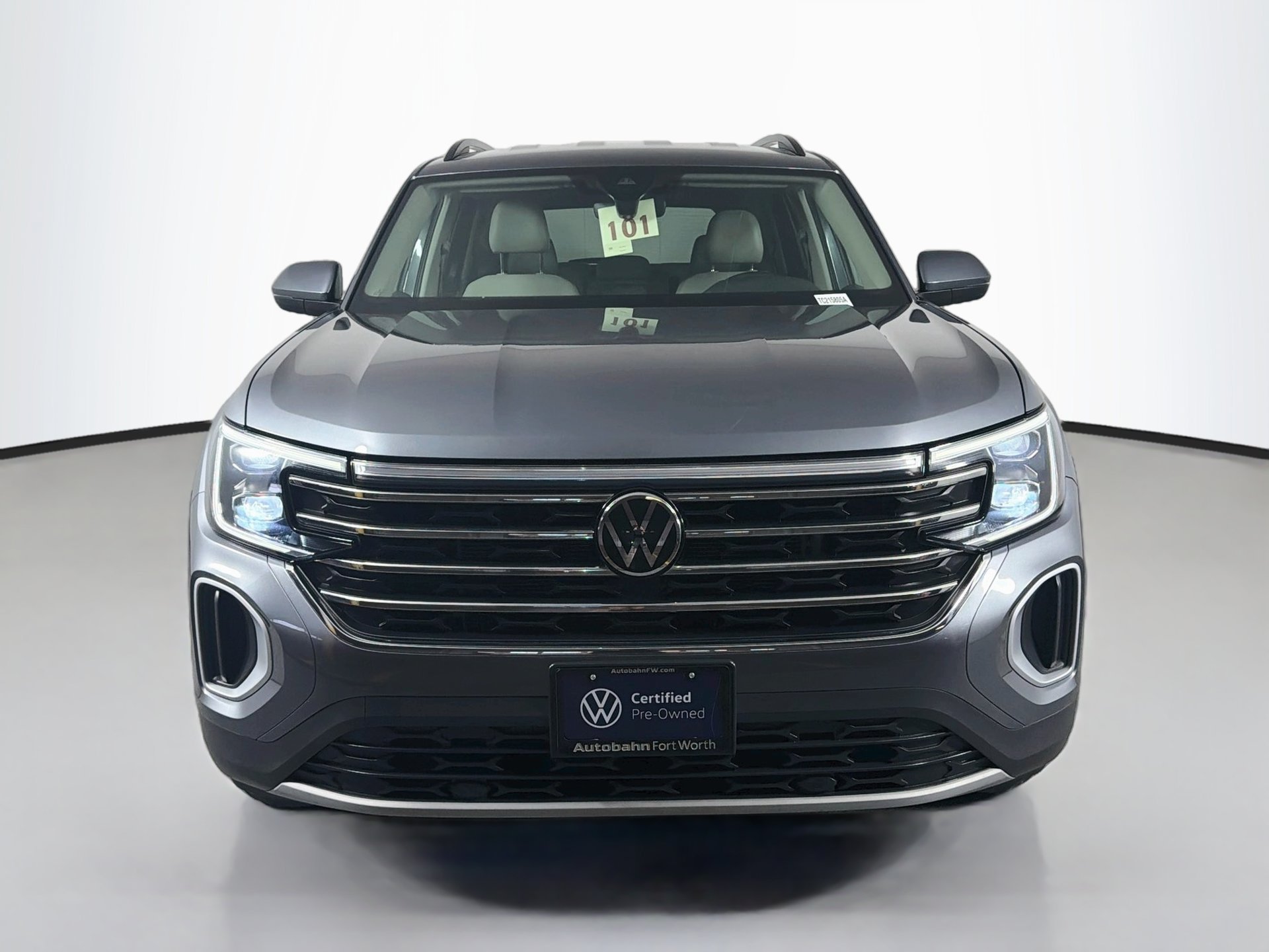 Certified 2024 Volkswagen Atlas SE FWD image 2