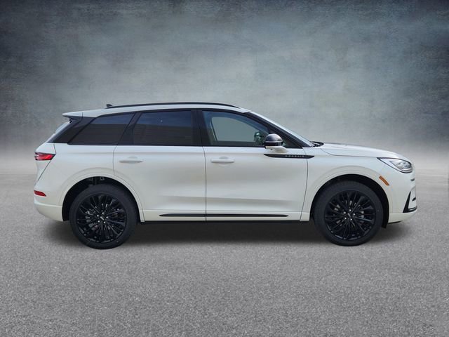 New 2026 Lincoln Corsair Reserve image 8