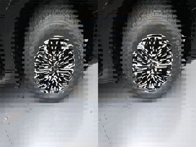 New 2026 Nissan Armada SL w/ Captain's Chari Seat Package image 37