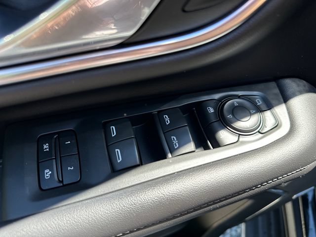 Used 2021 Chevrolet Tahoe LT w/ LT Signature Package AWD/4WD image 27