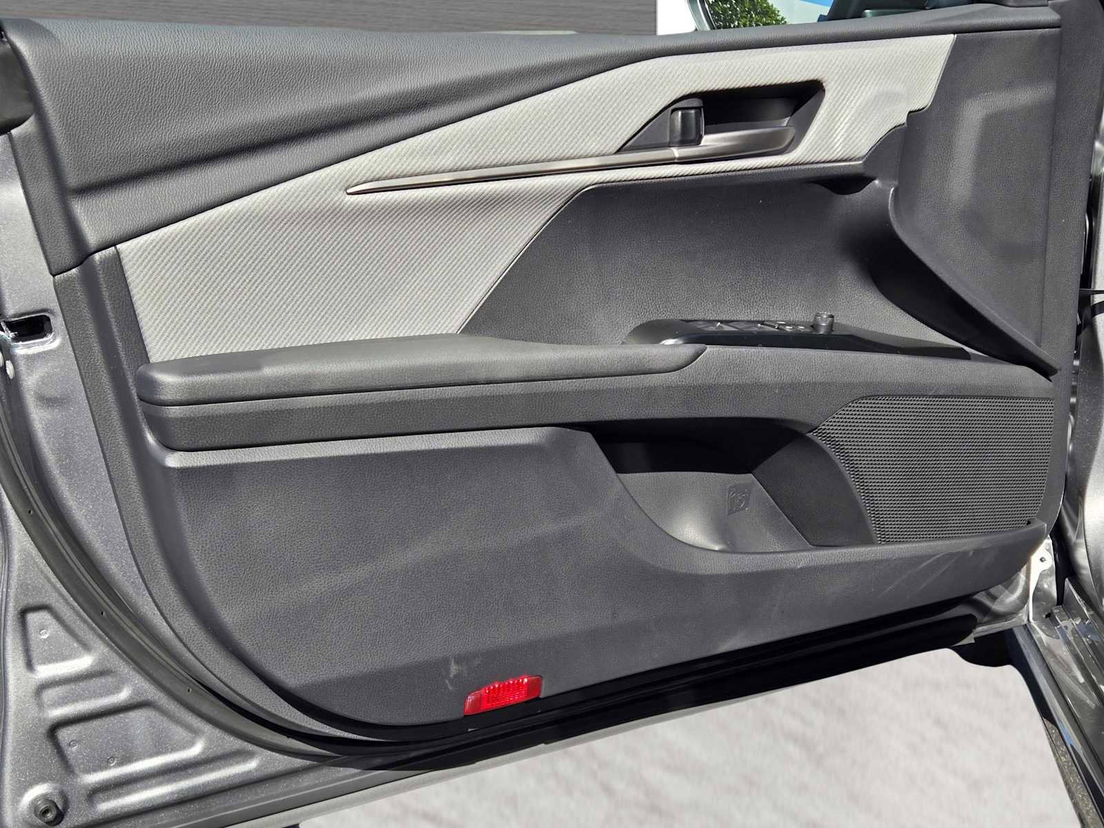 Used 2026 Toyota Camry SE w/ Convenience Package image 16