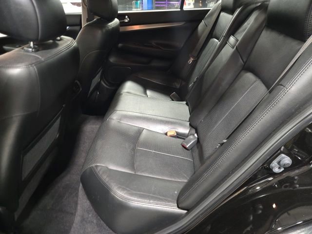 Used 2015 INFINITI Q40 AWD w/ Moonroof Package image 13