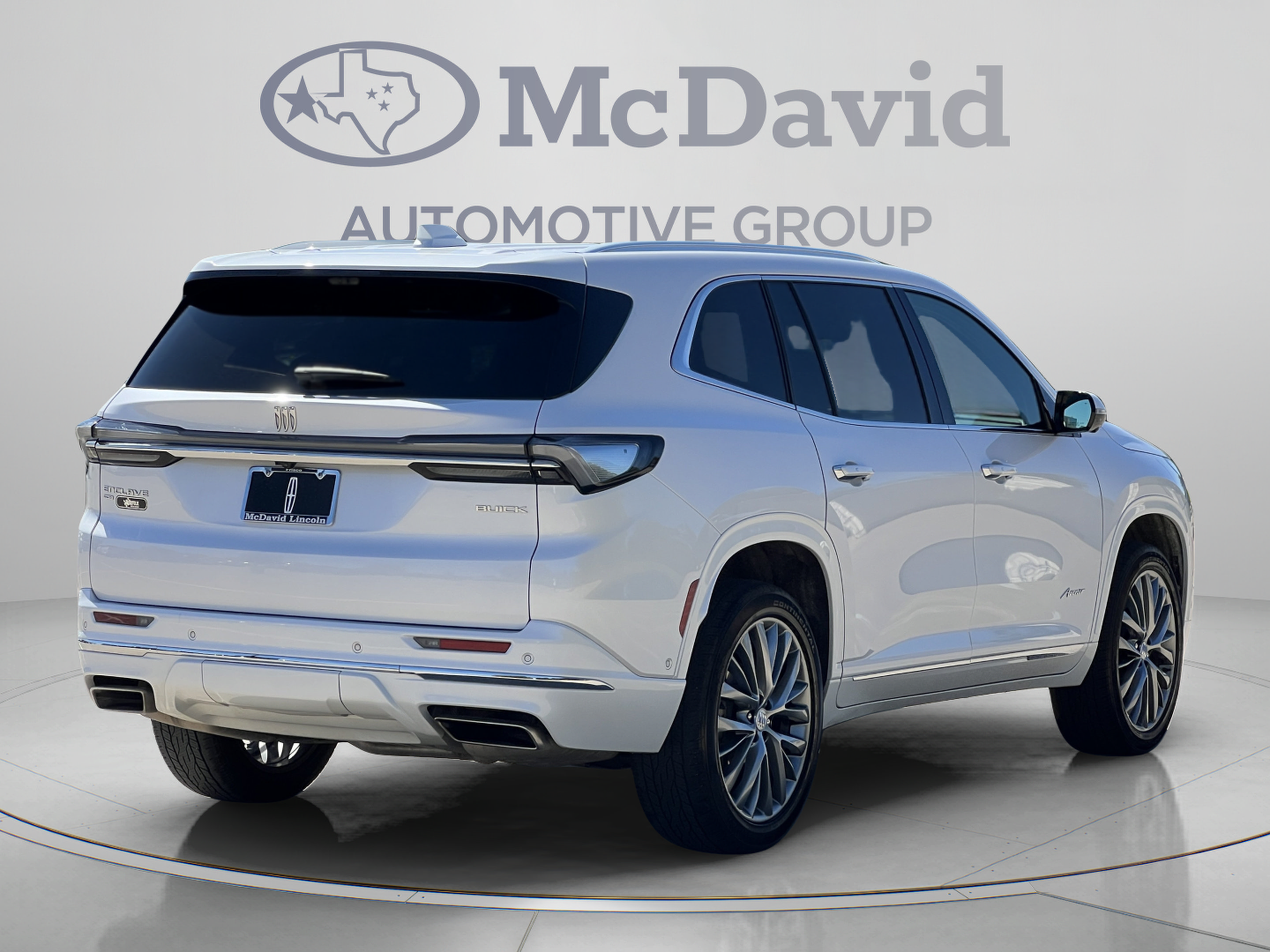 Used 2025 Buick Enclave Avenir w/ Super Cruise Package AWD/4WD image 7