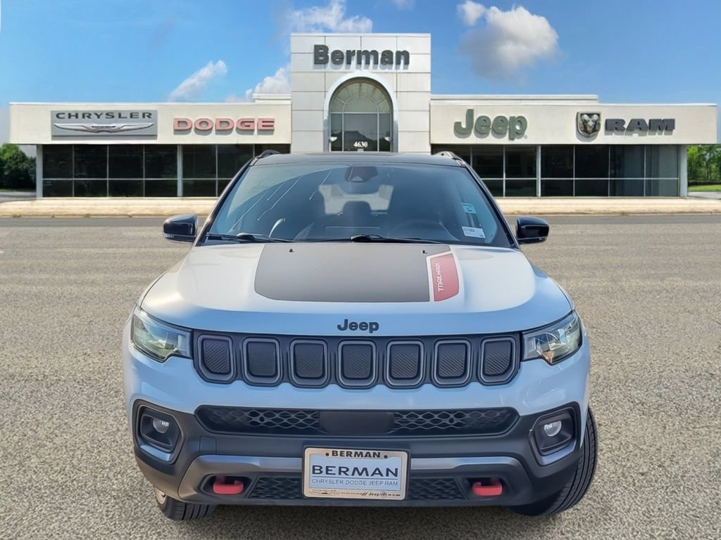 Certified 2022 Jeep Compass Trailhawk AWD/4WD image 4