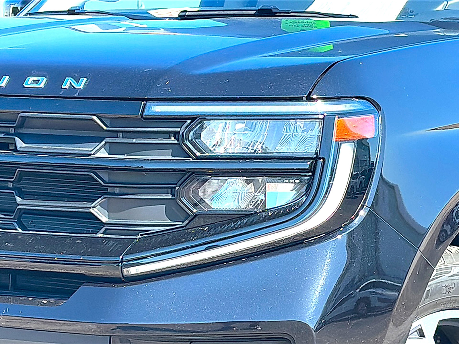 Used 2025 Ford Expedition Active AWD/4WD image 4