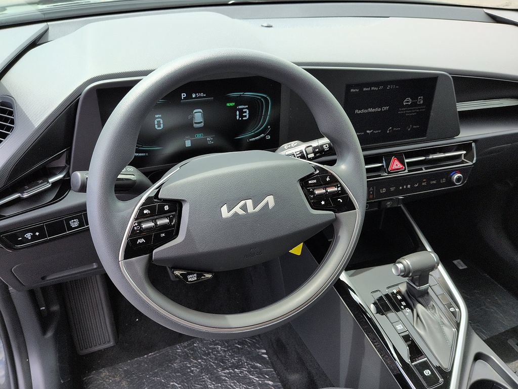 New 2026 Kia Niro LX FWD image 9