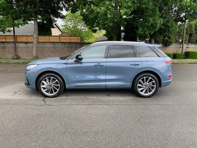 Used 2024 Lincoln Corsair Grand Touring AWD/4WD image 2