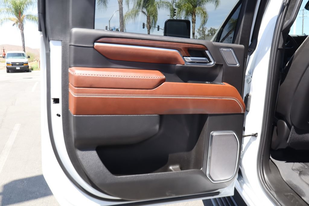Used 2024 GMC Sierra 3500 Denali Ultimate AWD/4WD image 38