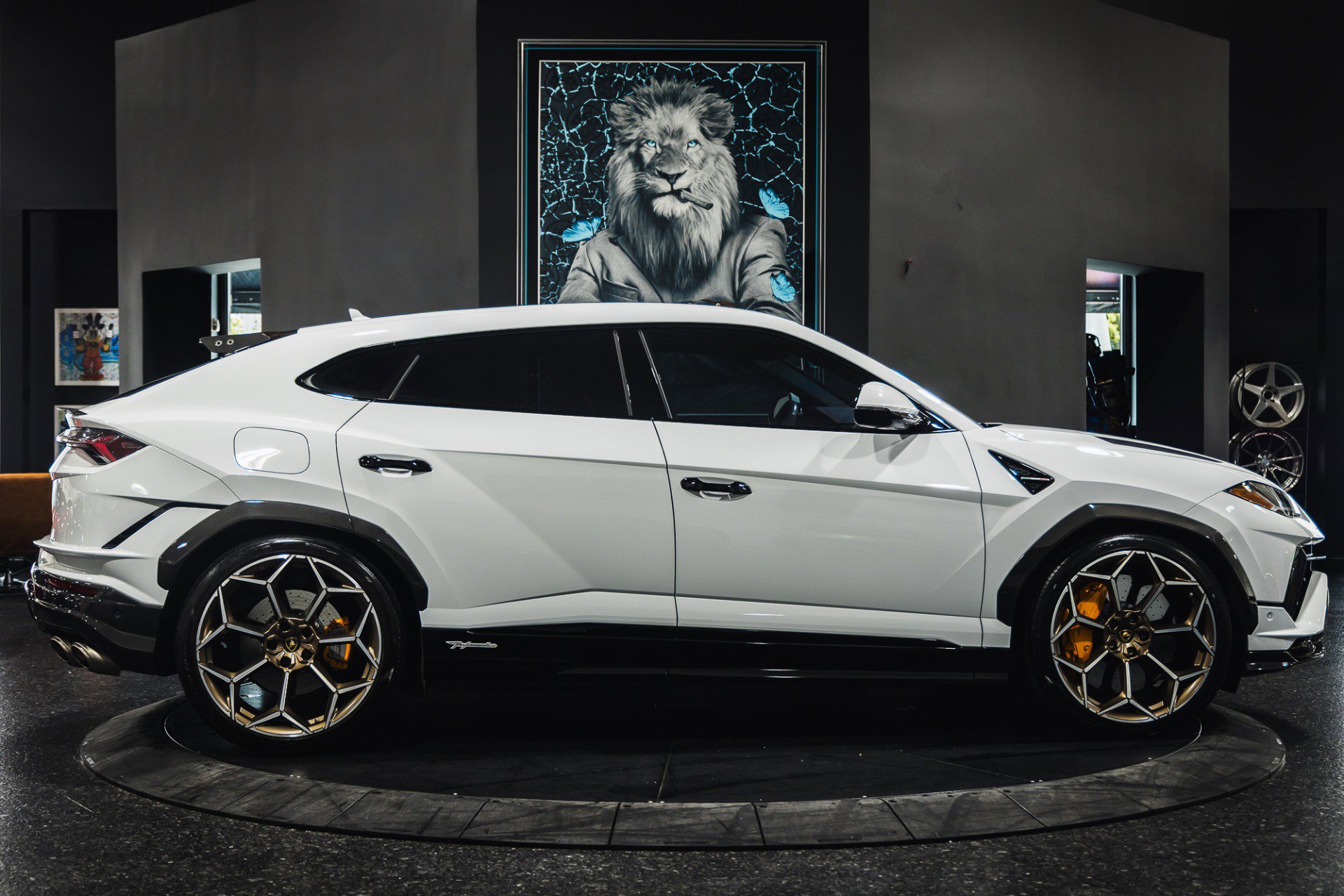 Used 2023 Lamborghini Urus Performante image 10