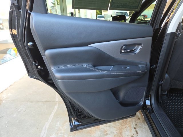 Used 2022 Nissan Murano S AWD/4WD image 40