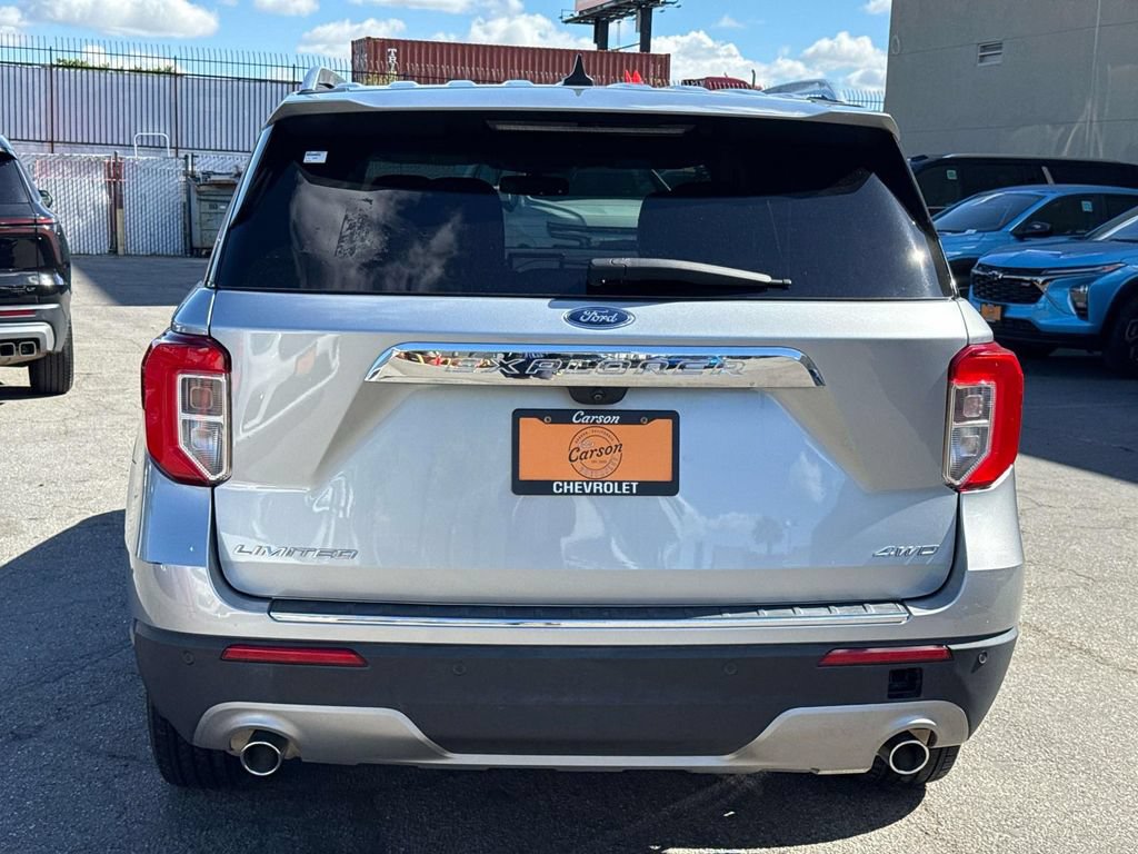 Used 2023 Ford Explorer Limited AWD/4WD image 4