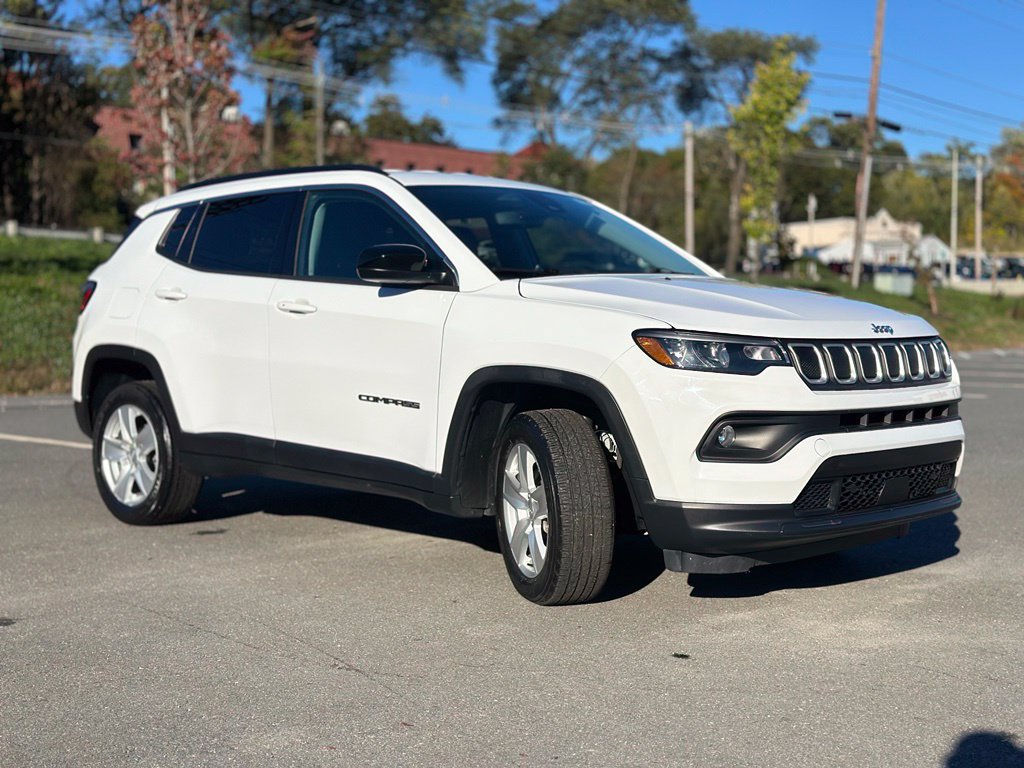 Used 2022 Jeep Compass Latitude AWD/4WD image 9