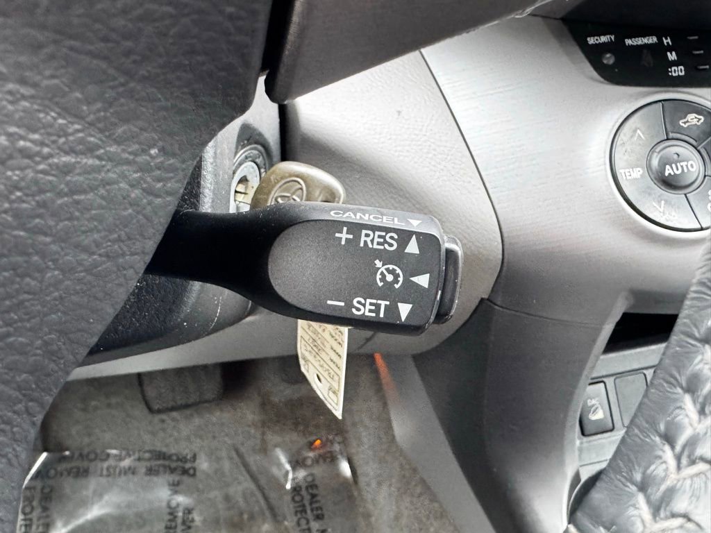 Used 2007 Toyota RAV4 Limited AWD/4WD image 26