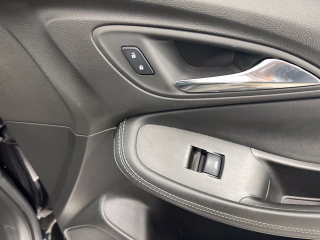 Used 2022 Buick Encore GX Preferred w/ Cold Weather Comfort Package FWD image 24
