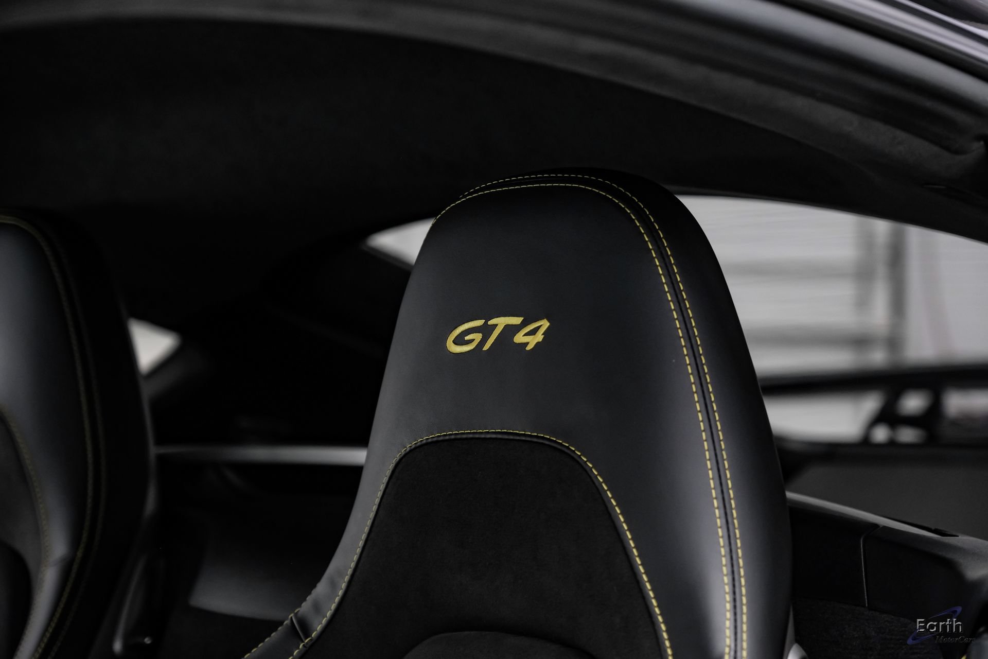 Used 2021 Porsche 718 Cayman GT4 RWD image 46