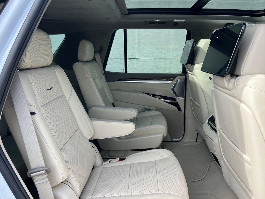 New 2026 Cadillac Escalade Platinum Luxury image 27