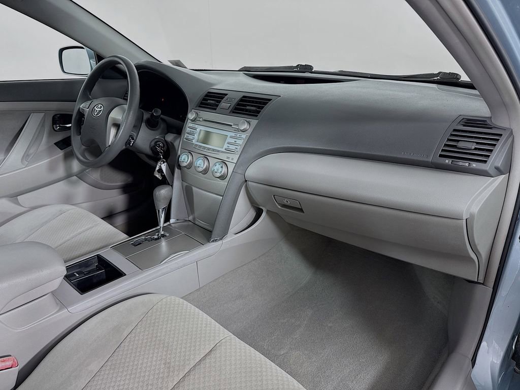Used 2007 Toyota Camry LE FWD image 25