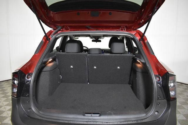 Certified 2025 Nissan Kicks SV w/ SV Premium Package AWD/4WD image 26