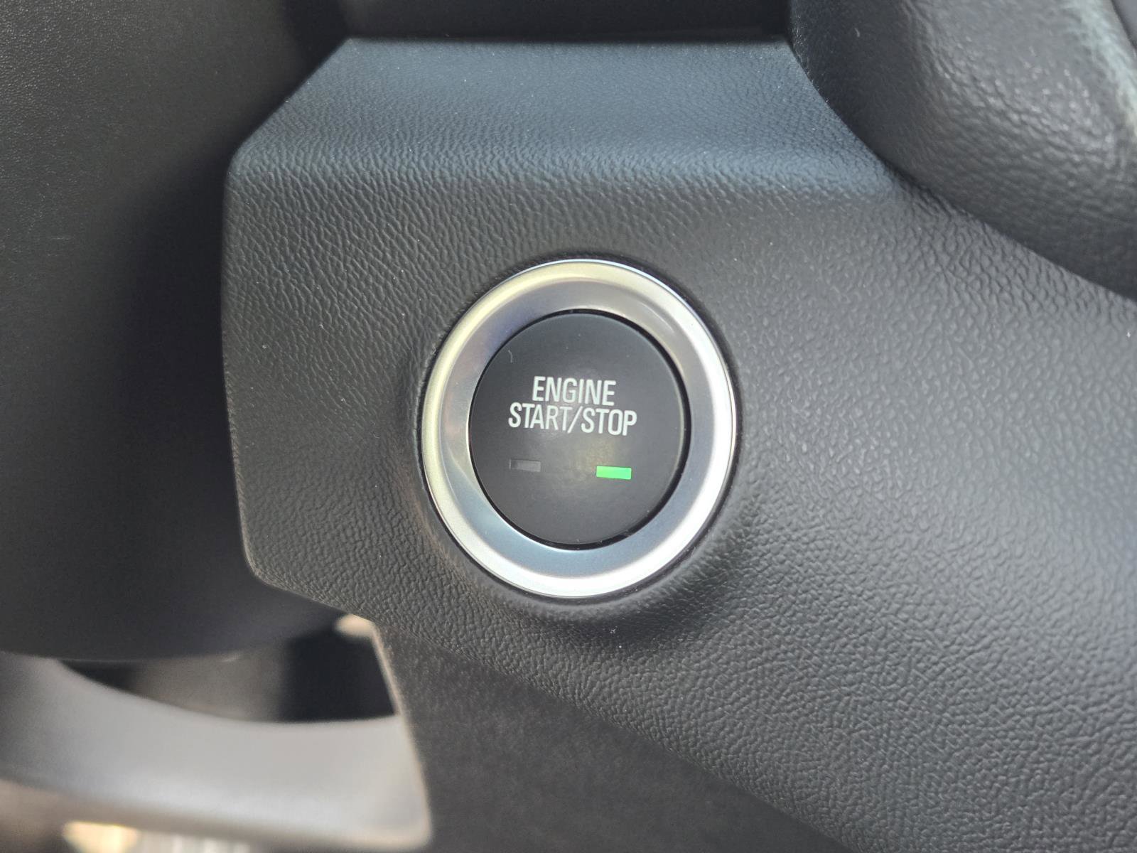 Used 2024 GMC Terrain SLE image 13